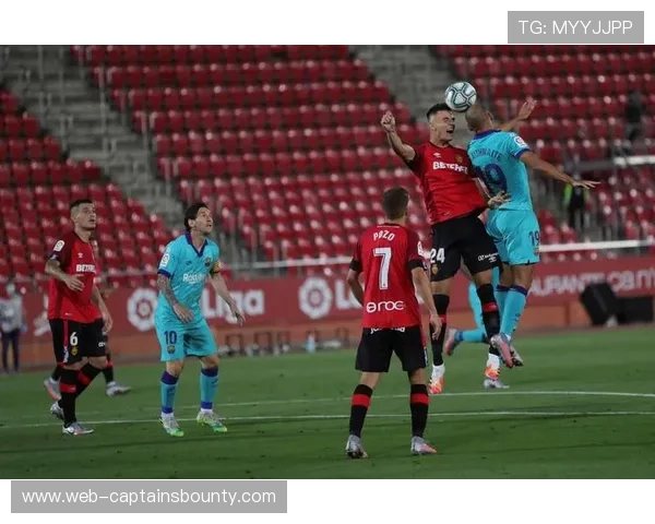 埃尔切1-3不敌比利亚雷亚尔，升班马客场防守体系崩盘