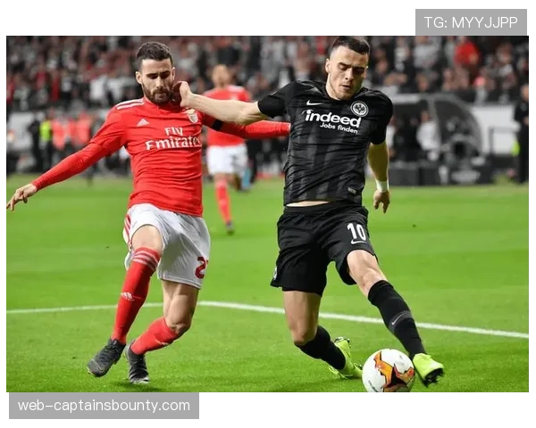 从濒临降级到冲击欧战：弗赖堡的赛季逆袭之路